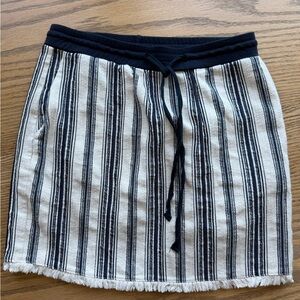 Striped Skirt Dolan (Anthro)